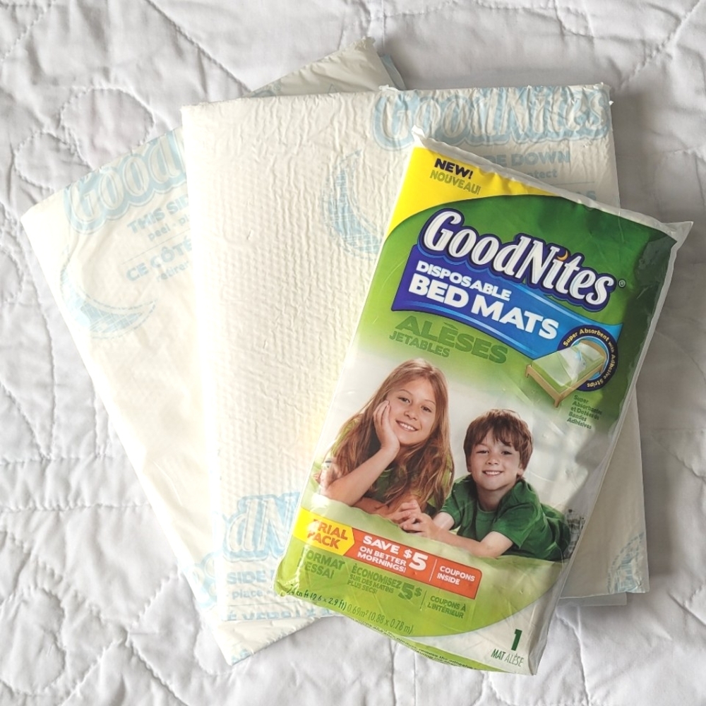 10/$20 ❄️ Goodnites Disposable Bed Mats